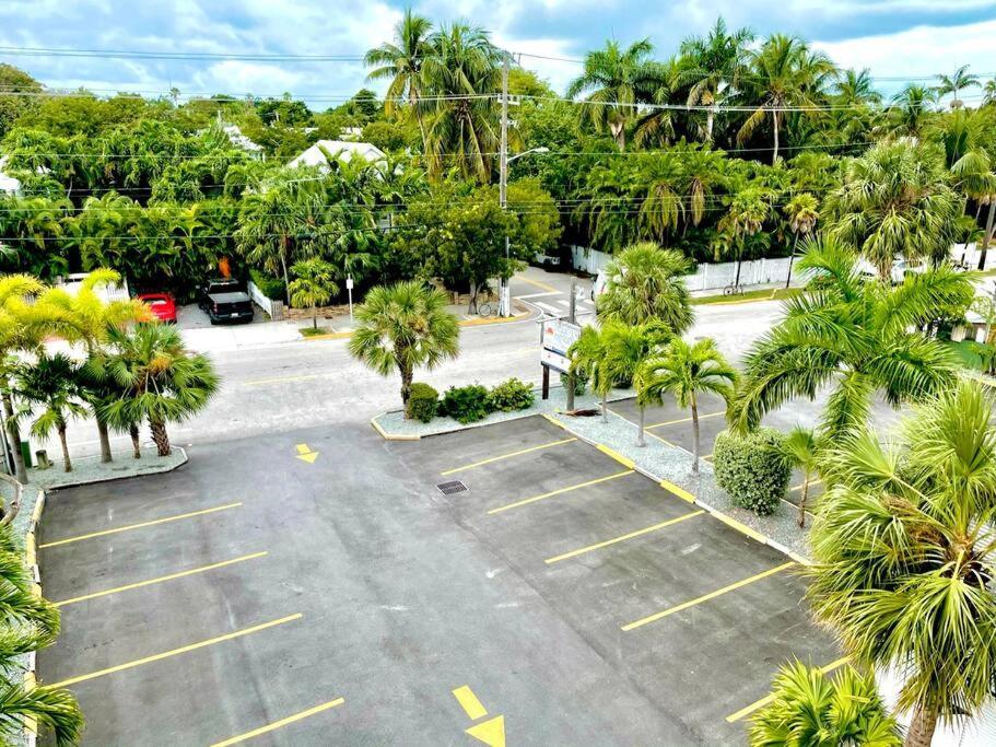 St Kitts - Downtown Waterfront Penthouse Pool Dock Parking Villa Key West Luaran gambar