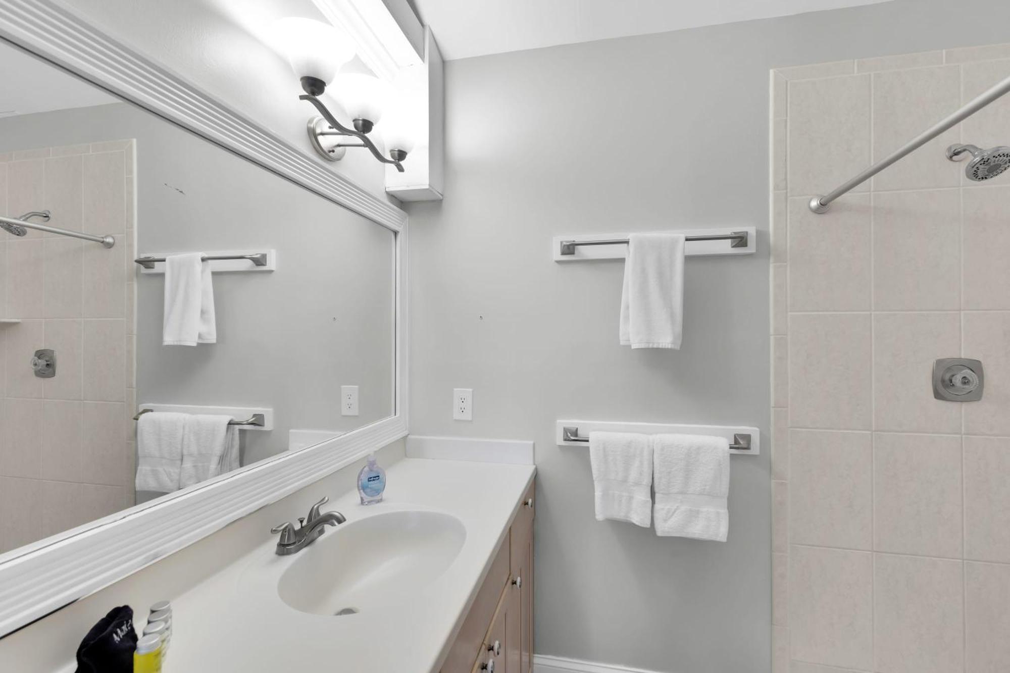 St Kitts - Downtown Waterfront Penthouse Pool Dock Parking Villa Key West Luaran gambar
