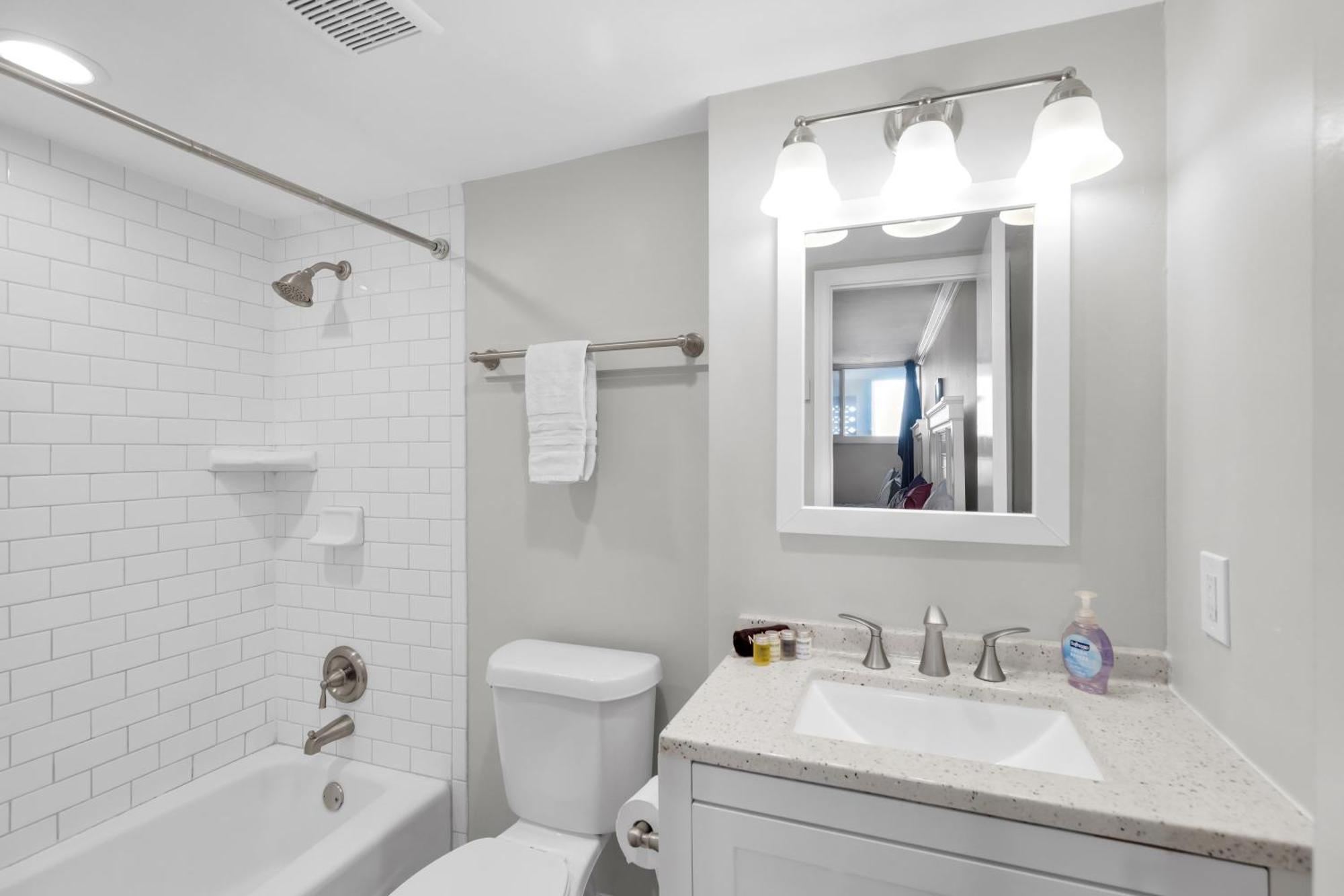 St Kitts - Downtown Waterfront Penthouse Pool Dock Parking Villa Key West Luaran gambar