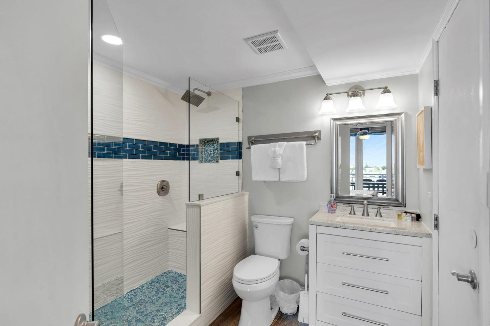 St Kitts - Downtown Waterfront Penthouse Pool Dock Parking Villa Key West Luaran gambar