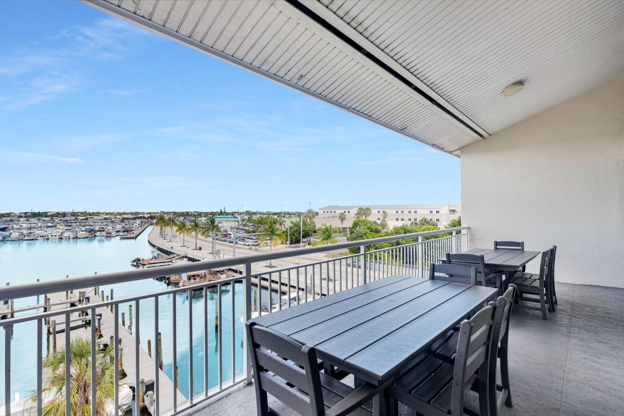 St Kitts - Downtown Waterfront Penthouse Pool Dock Parking Villa Key West Luaran gambar