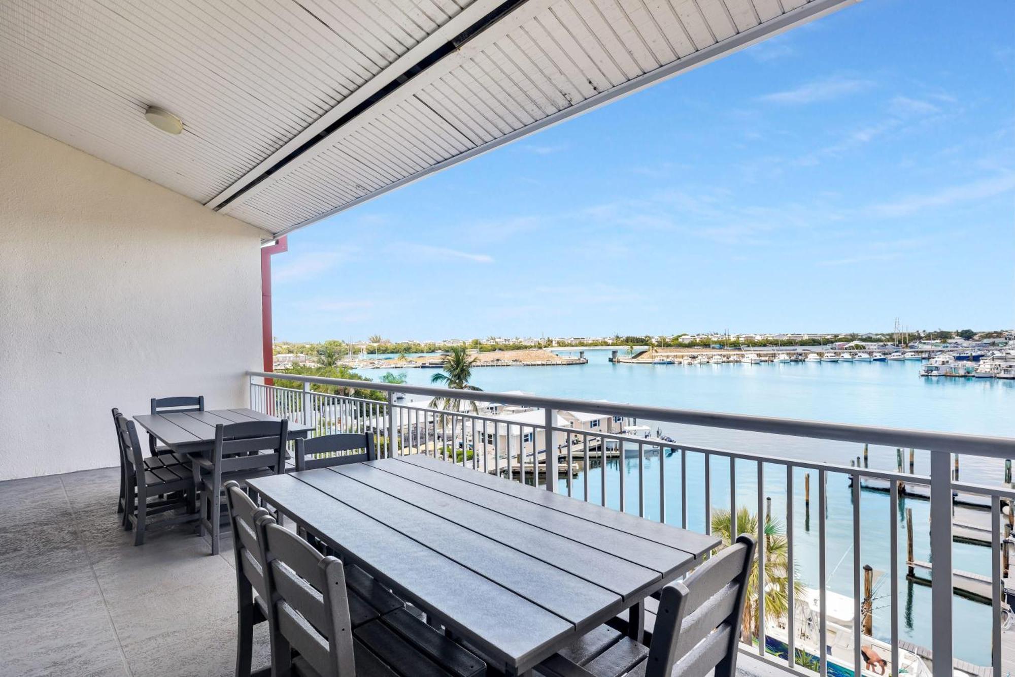 St Kitts - Downtown Waterfront Penthouse Pool Dock Parking Villa Key West Luaran gambar