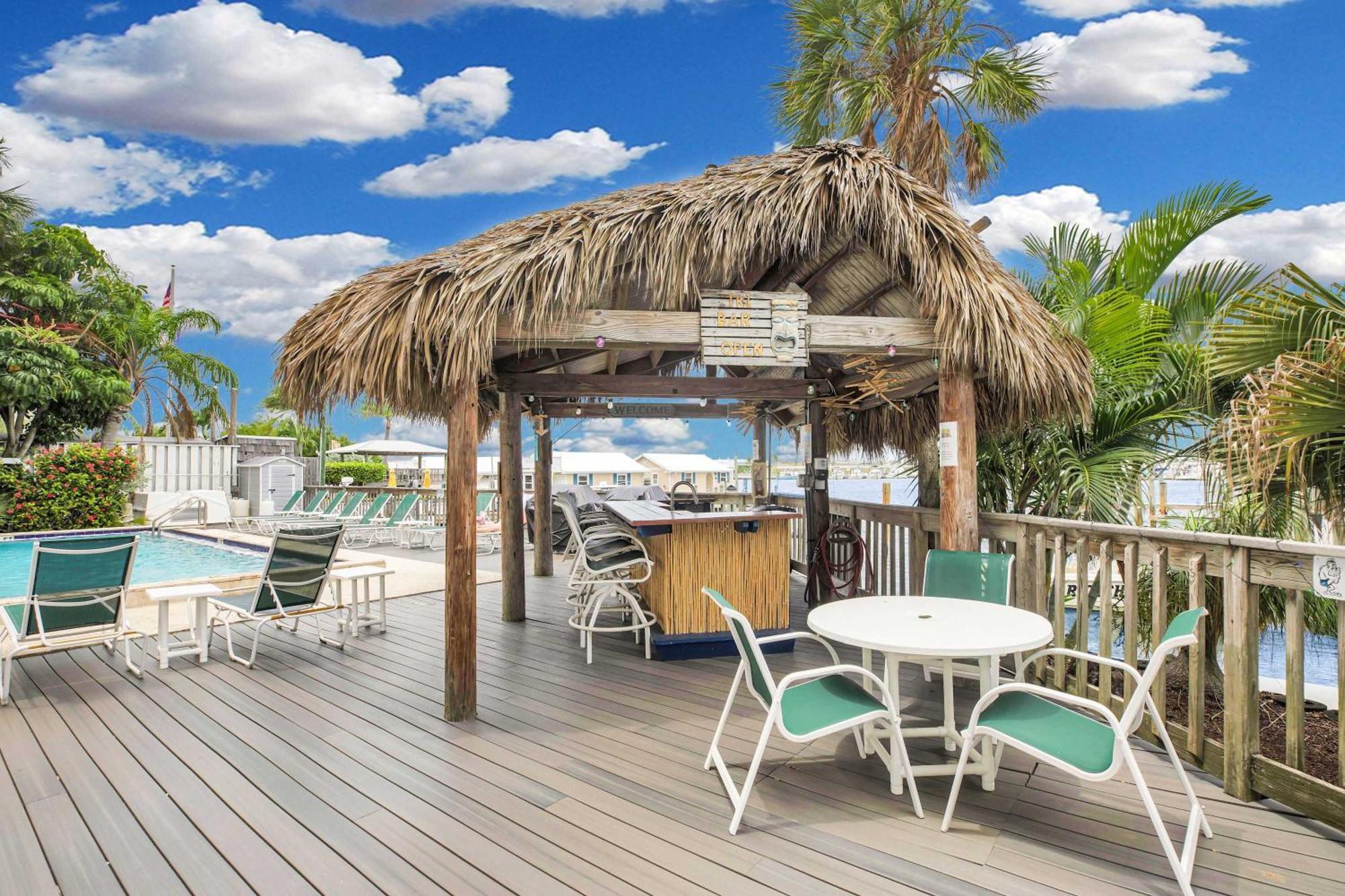 St Kitts - Downtown Waterfront Penthouse Pool Dock Parking Villa Key West Luaran gambar